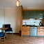 Ceneviz Suit Hotel