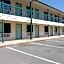 Econo Lodge Inn & Suites