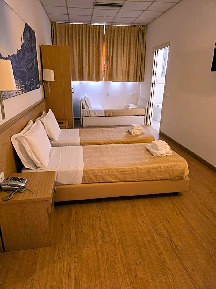 Hotel Marco Polo Airport hotel