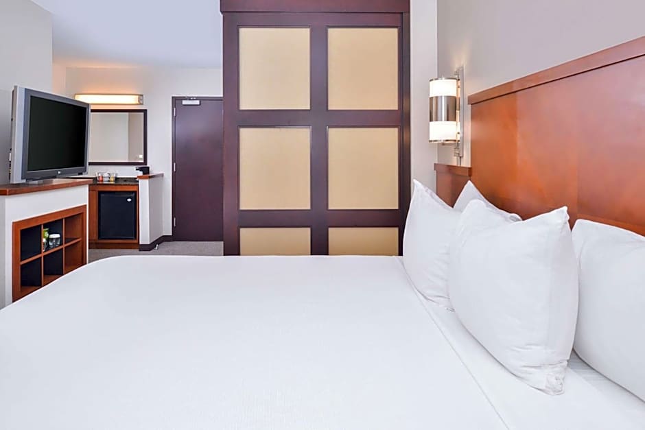 Hyatt Place Chesapeake/Greenbrier