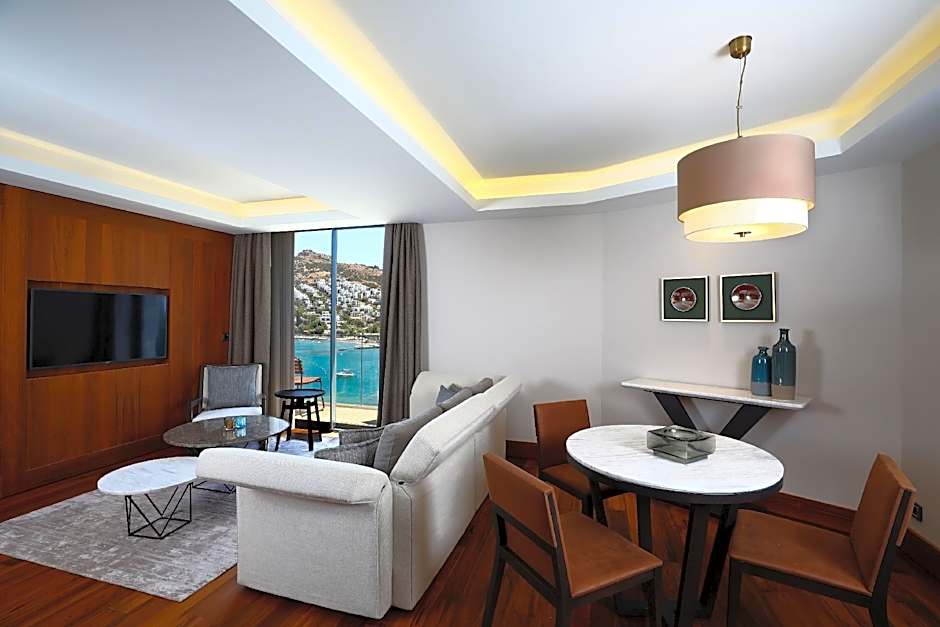 Mare Deluxe Residences  & Villas