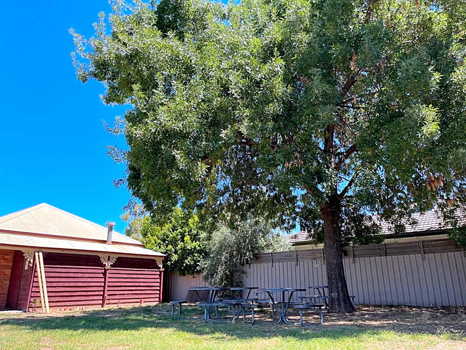 Philadelphia Motor Inn