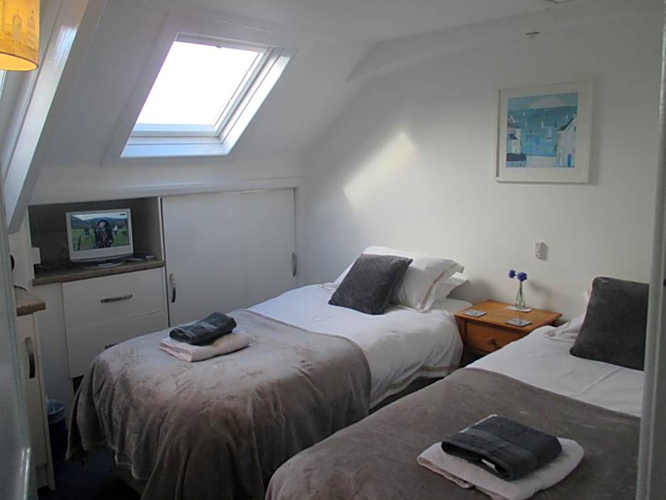 Photo 1 of 6 of Standard Twin Room with Shared Bathroom