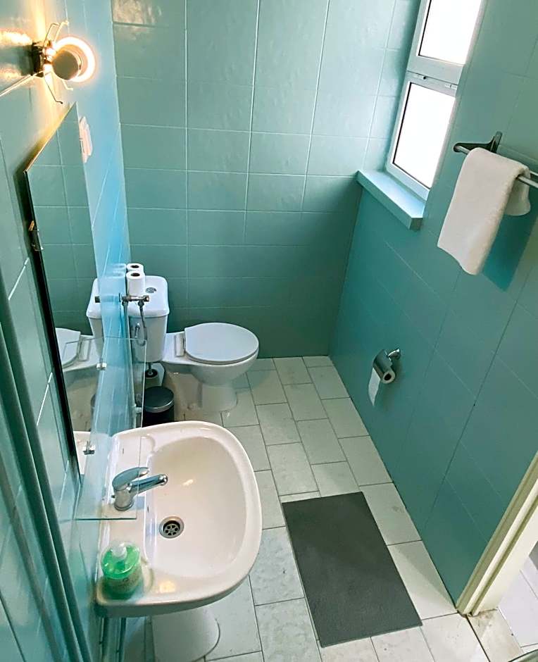 Central Atlantic Beach Guesthouse