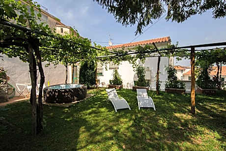 Two-Bedroom Apartment - Annex