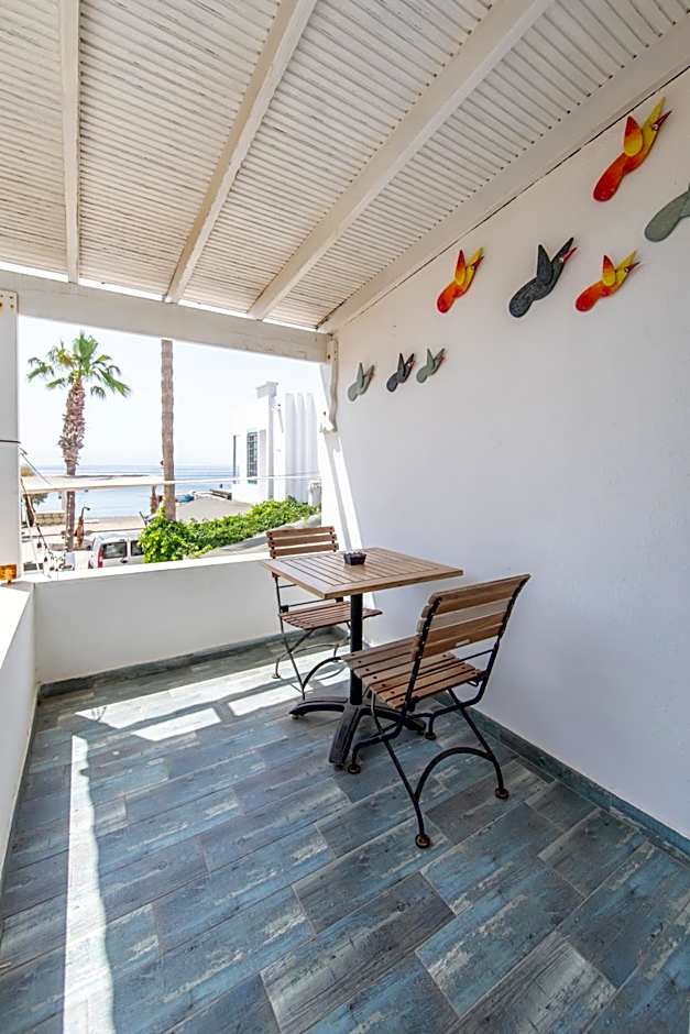 Kefi Beach & Suites