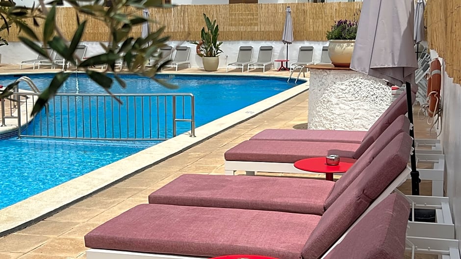 Poniente Playa Aparthotel