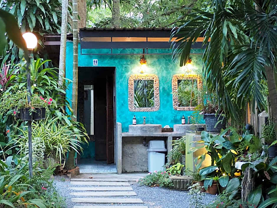 Chomklong Experience