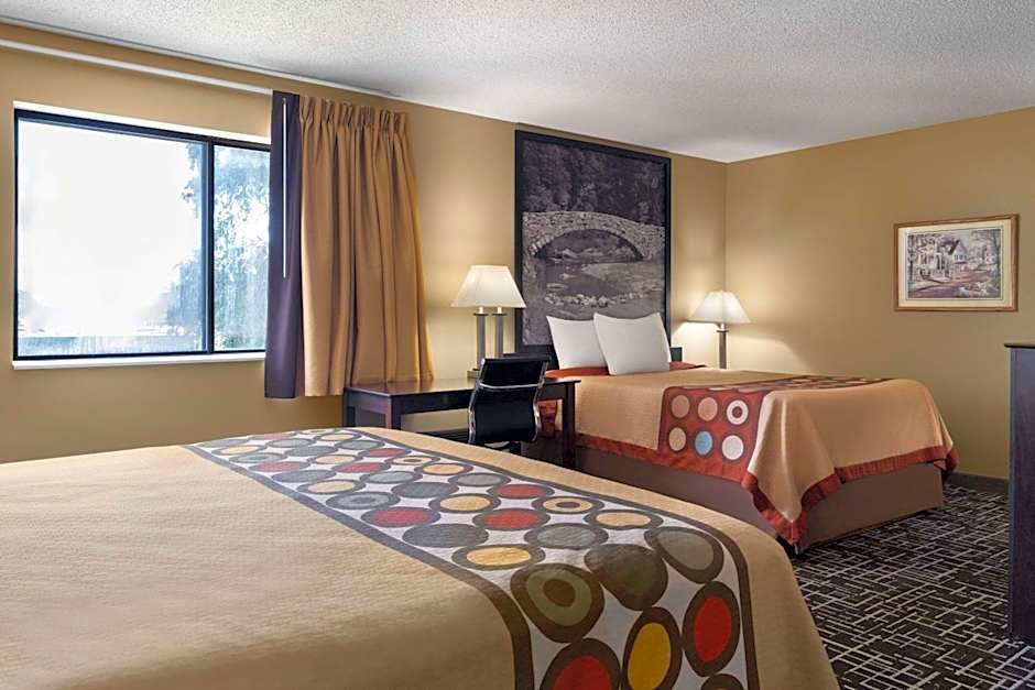 Super 8 by Wyndham Dyersville