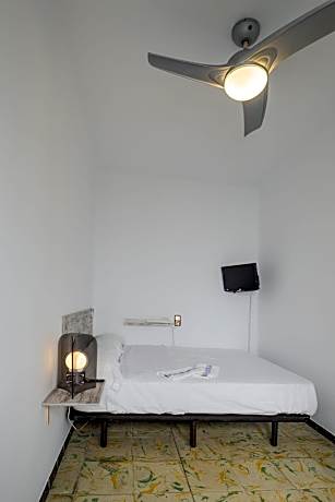 Queen Room with Shared Bathroom