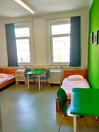 Bed in 4-Bed Mixed Dormitory Room