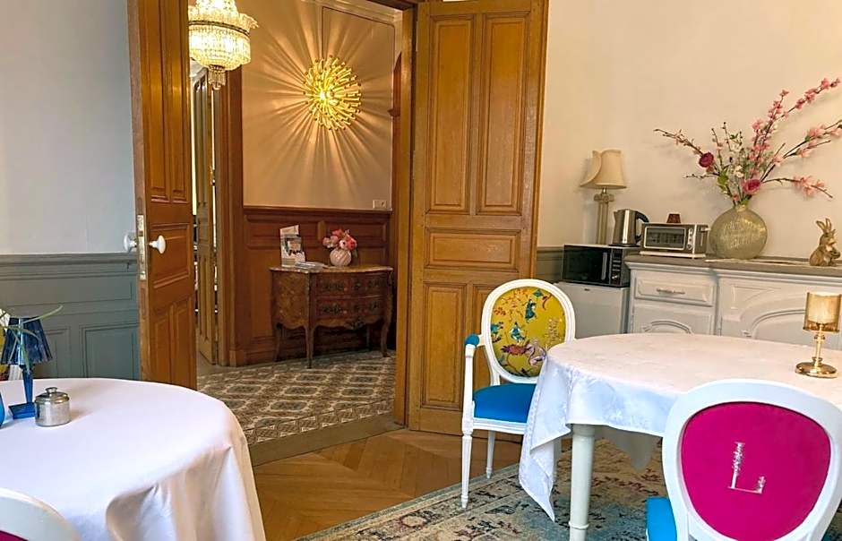 La Villa des Roses Gîte Chambres d'hôtes Piscine chauffée