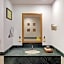 Lemon Tree Hotel Aurangabad