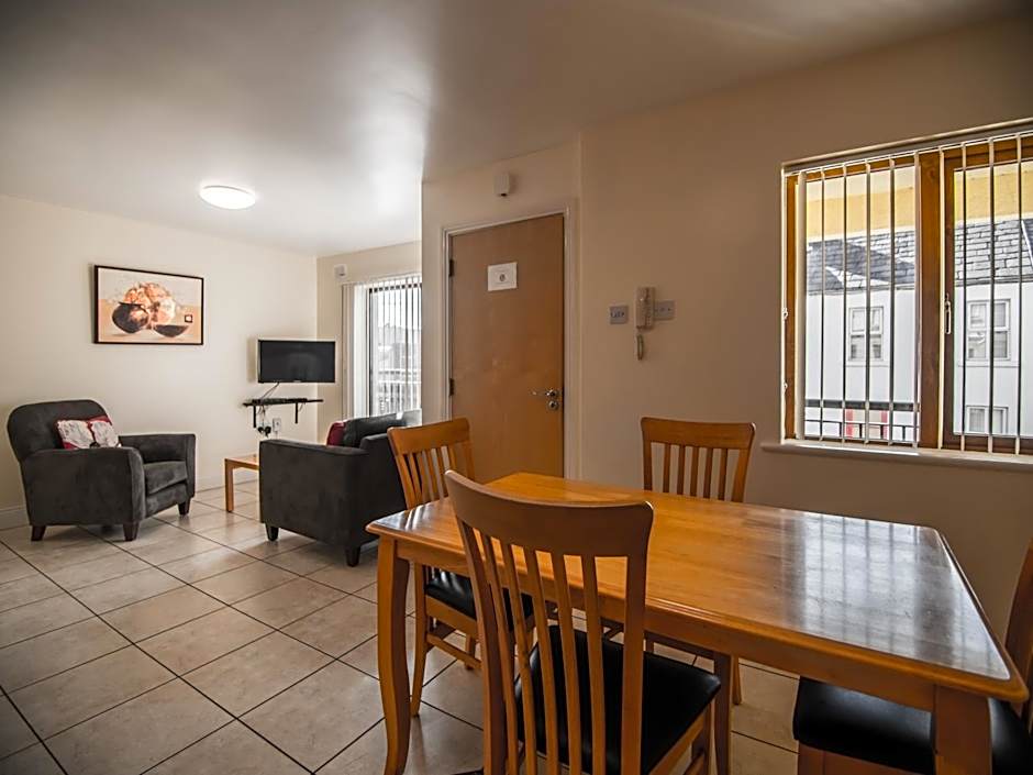 Donegan Court Aparthotel