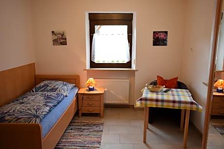 Single Room with Shared Toilet