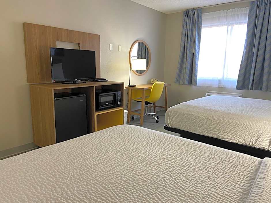 Days Inn by Wyndham Rawlins