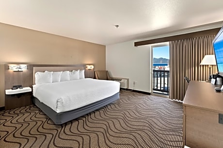 Cedar Street Hotel & Suites