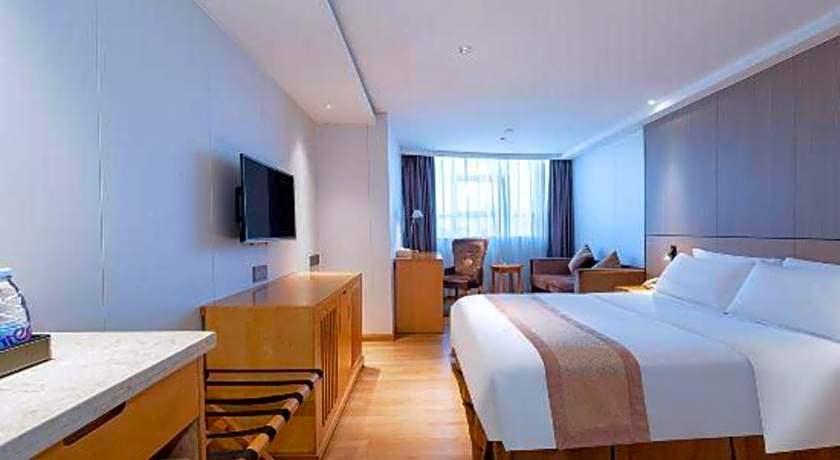 Zhongshan Louis Hotel