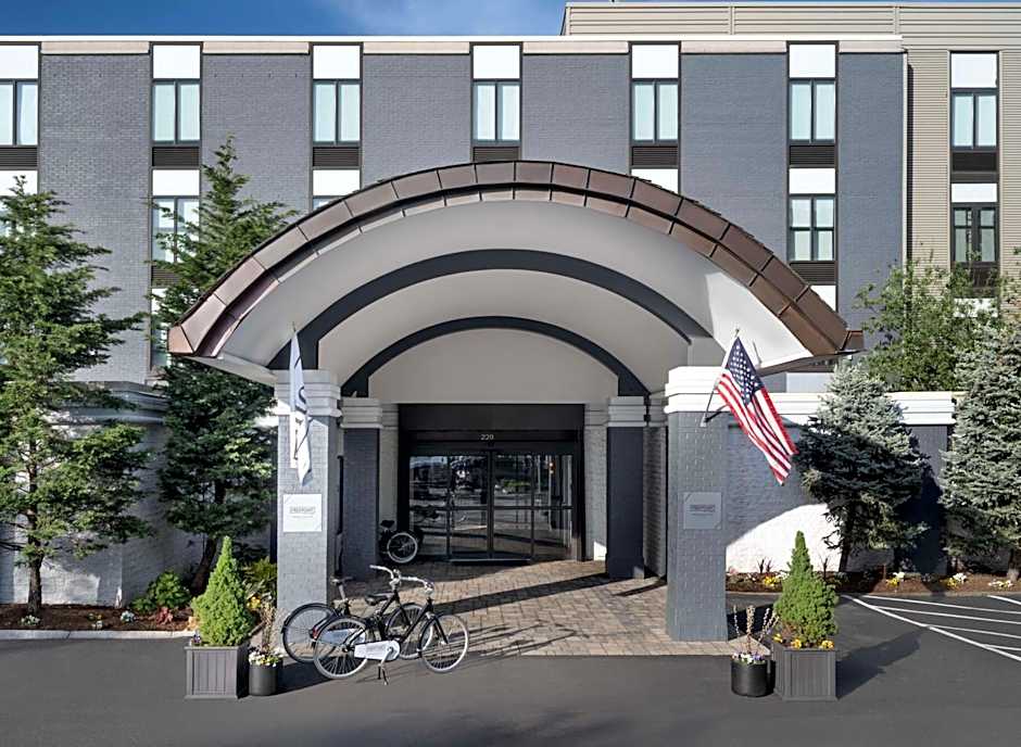 Freepoint Hotel Cambridge, Tapestry Collection by Hilton