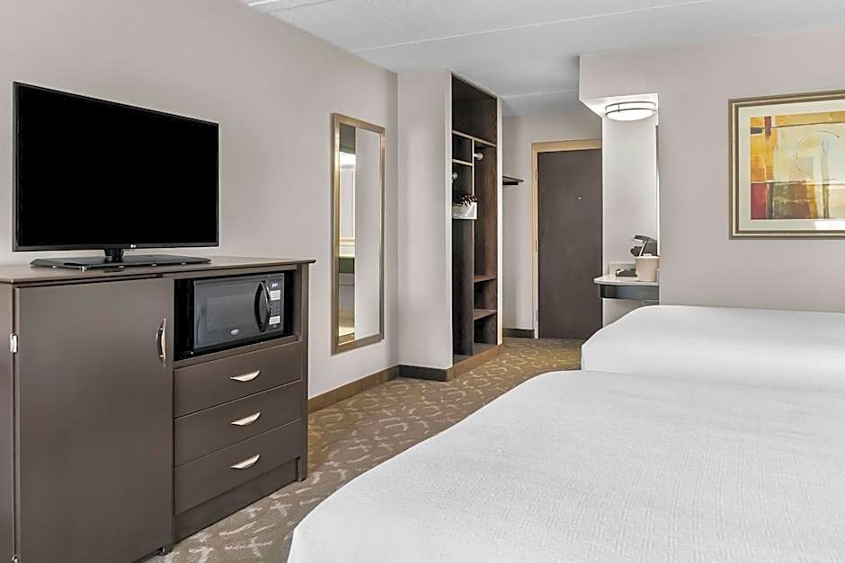 Best Western Okemos/East Lansing Hotel & Suites