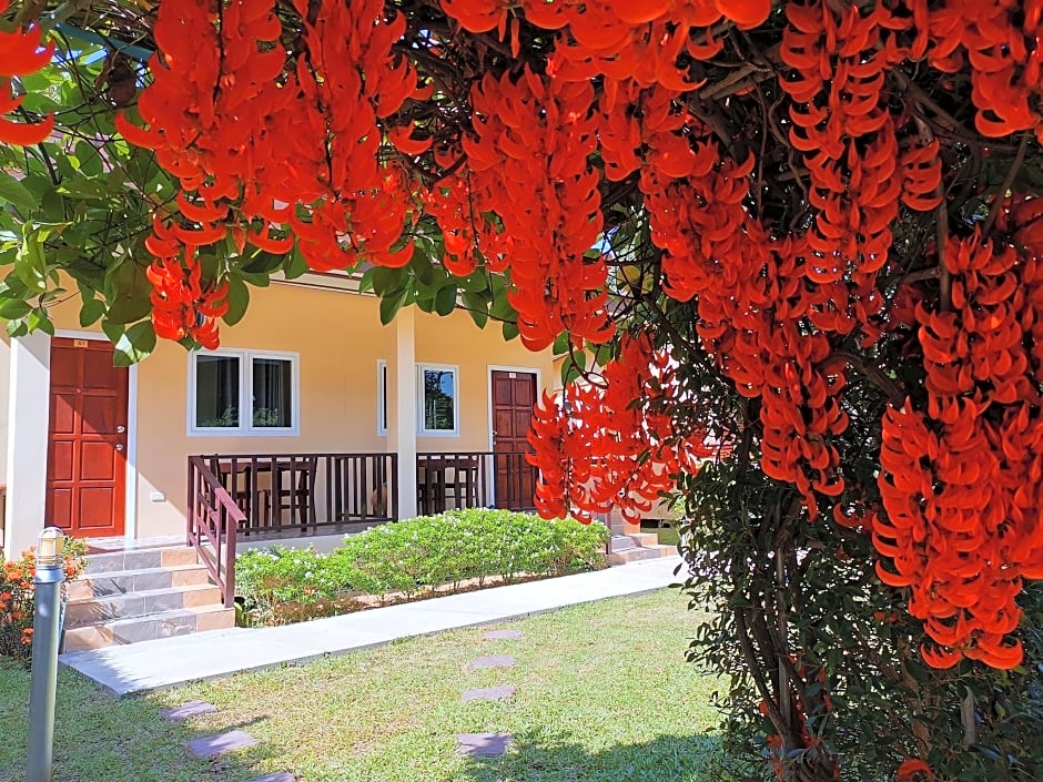 Ser-en-dip-i-ty Resort (SHA Extra Plus)