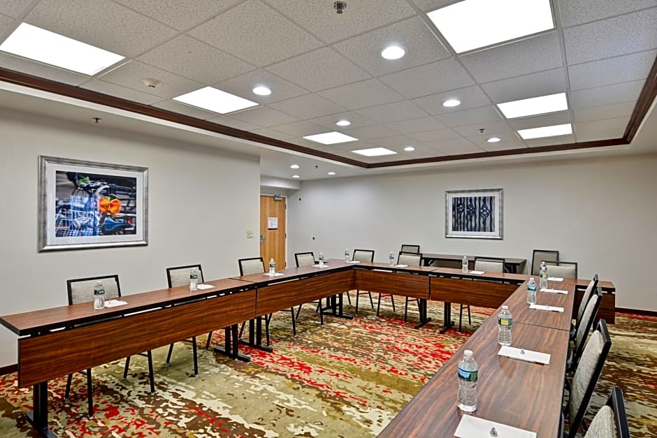 Hampton Inn Albany-Wolf Road