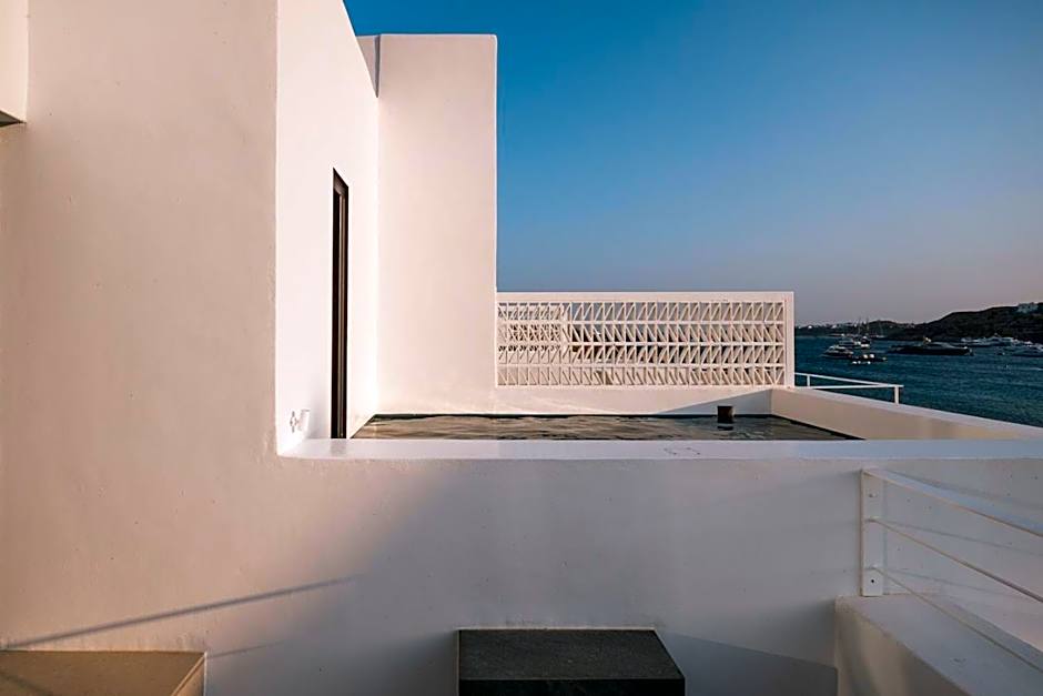 CUBIC Mykonos Seafront Design Suites