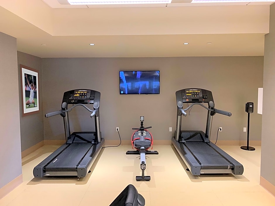 UCLA MEYER AND RENEE LUSKIN CONFERENCE CENTER