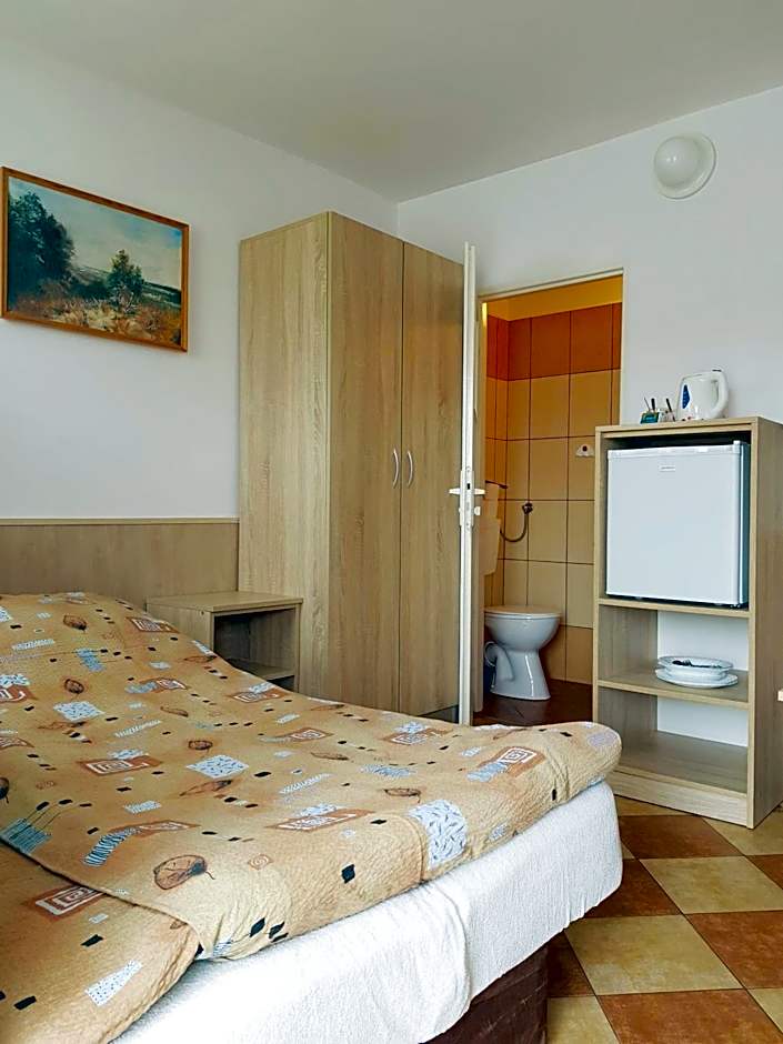 Ośrodek Kolonijno - Wypoczynkowy Ania