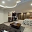 Econo Express Hotel