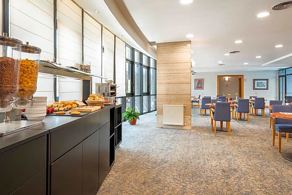 Hotel Exe Area Central