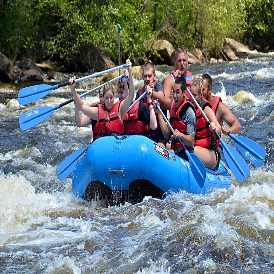Camptel Poconos Lodging