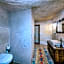 Cappa Via Cave Hotel