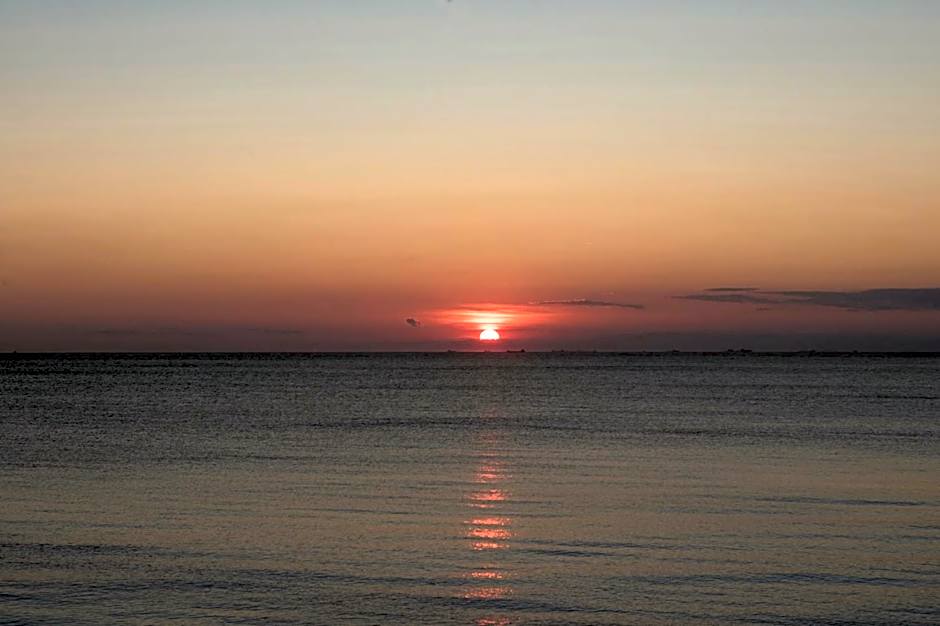Troas Beach Hotel