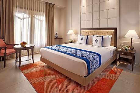 SeleQtion Suite Pool View with Balcony