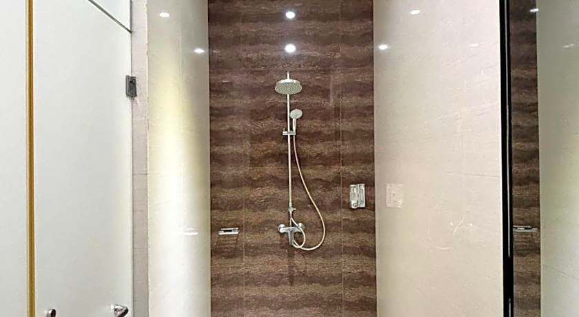 Thongs Inn Hotel Kualanamu