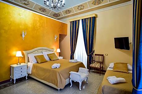 Deluxe Triple Room