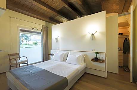 Superior Deluxe Double or Twin Room