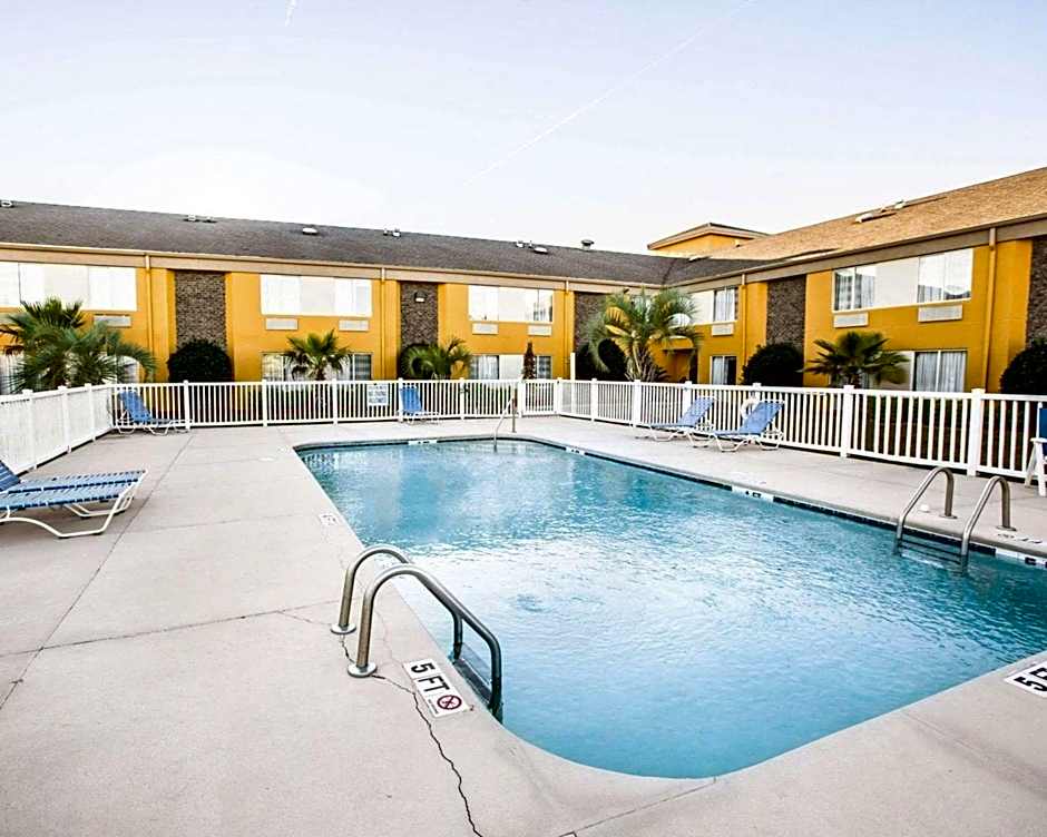 Sleep Inn near Outlets