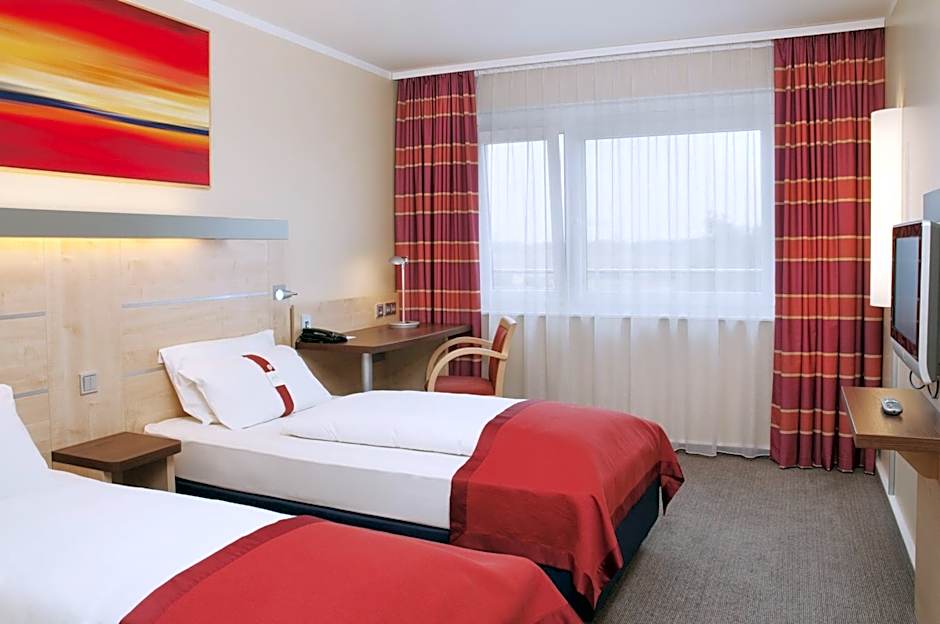 Holiday Inn Express Stuttgart Airport, an IHG Hotel