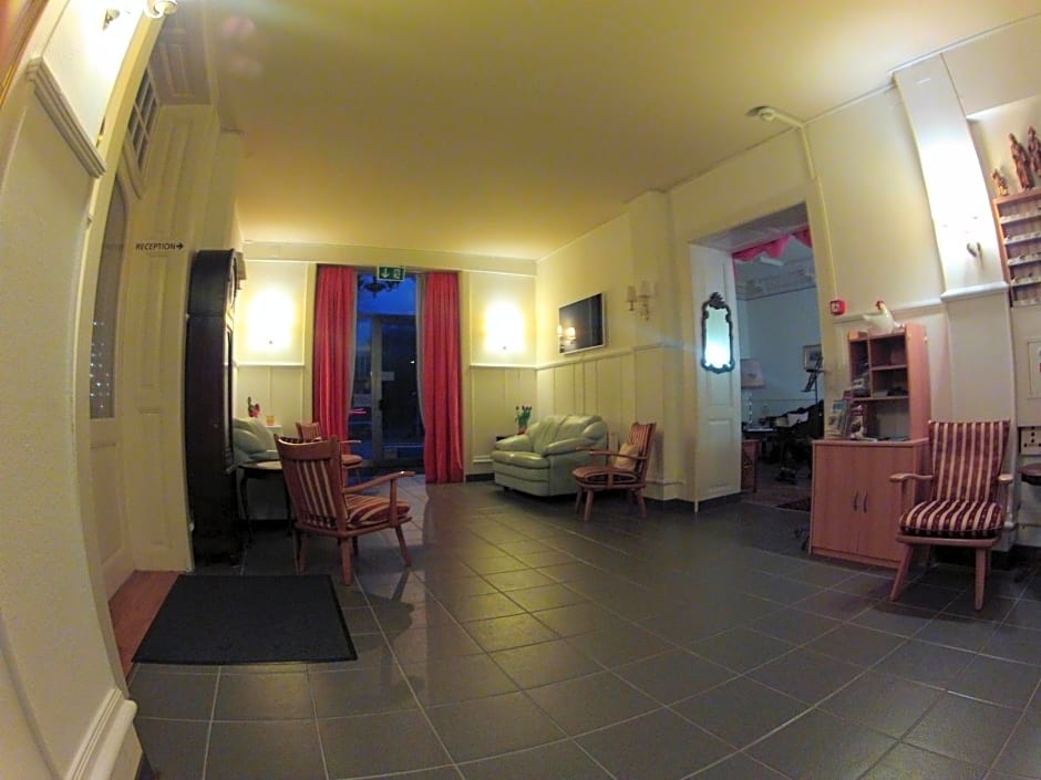 BasicRooms Hotel