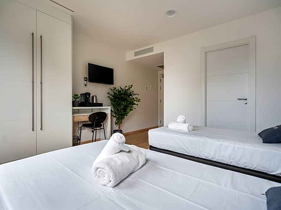 Limehome Barcelona Carrer de Fontcoberta - Digital Access