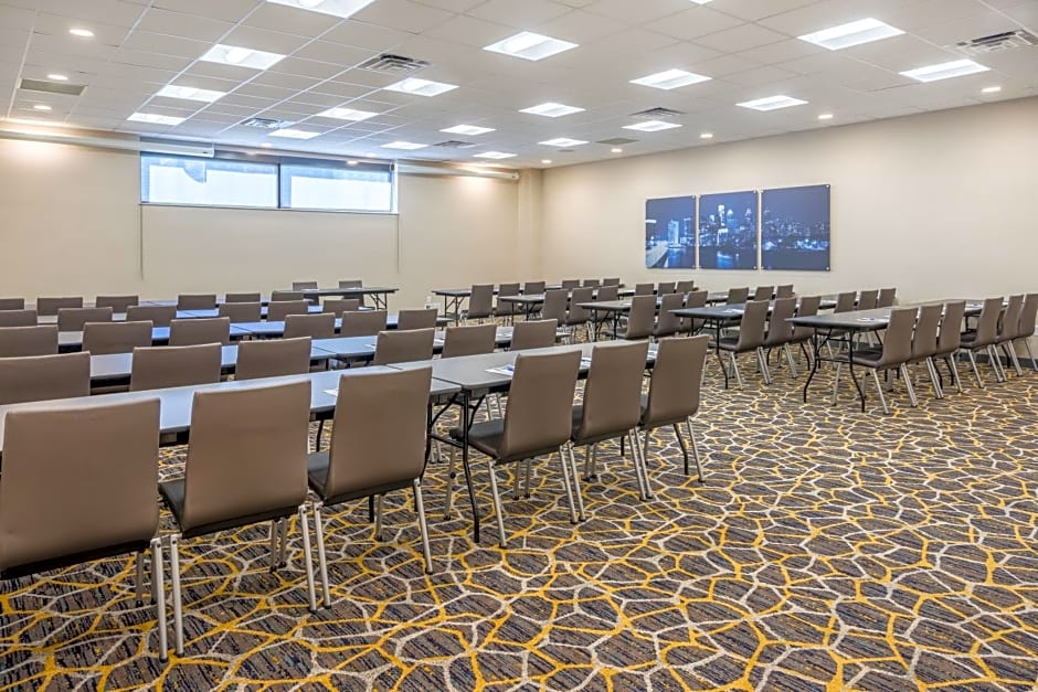 Holiday Inn Express Philadelphia-Midtown by IHG
