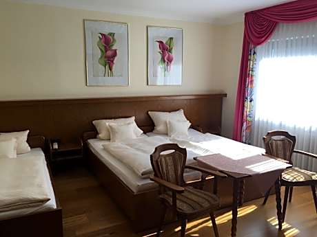 Classic Quadruple Room