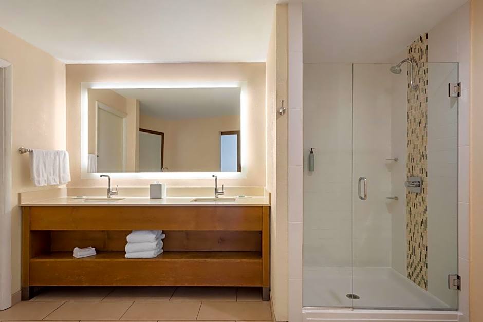 Courtyard by Marriott San Diego Del Mar/Solana Beach