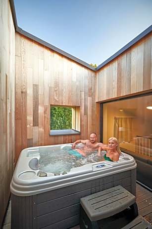 Suite with Spa Bath