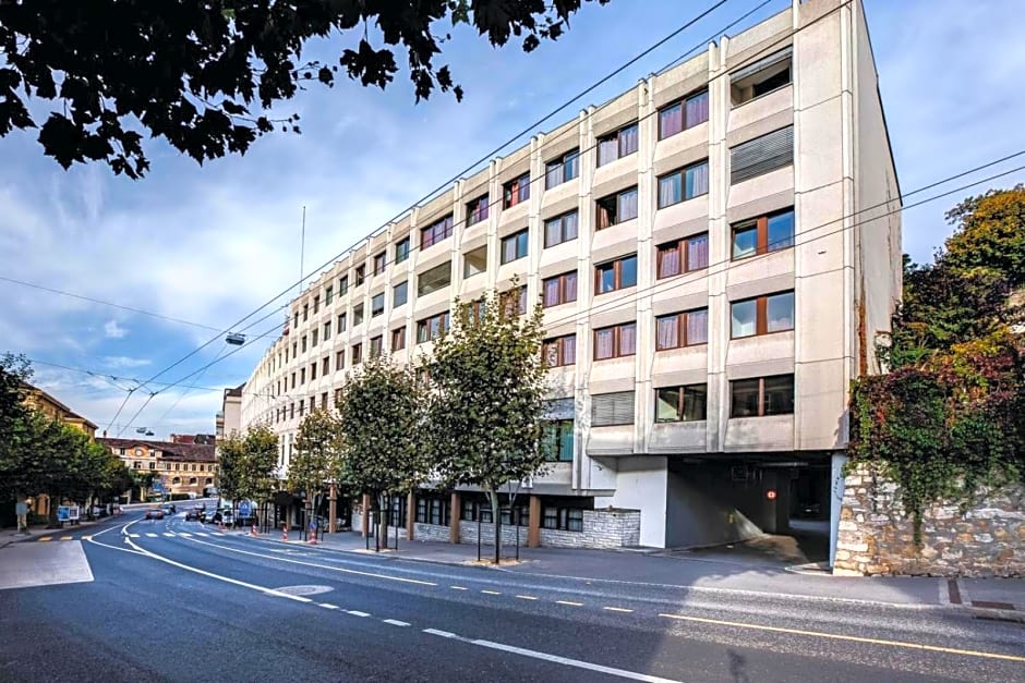 Neuchatel City Hotel