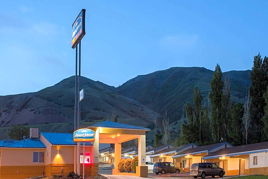 Howard Johnson by Wyndham Brigham City
