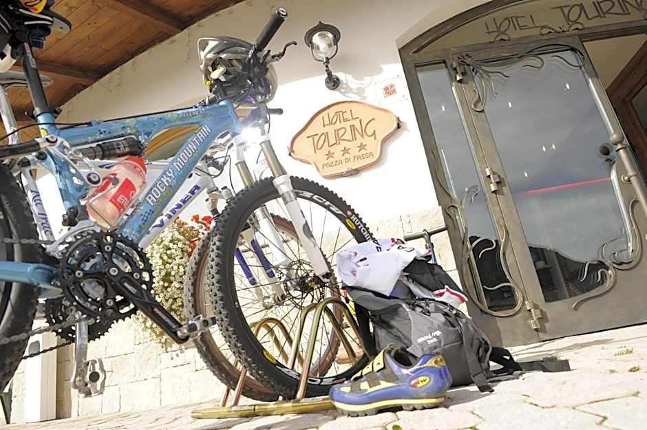 Alpine Touring Hotel-petfriendly