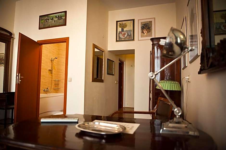 Hotel Alef